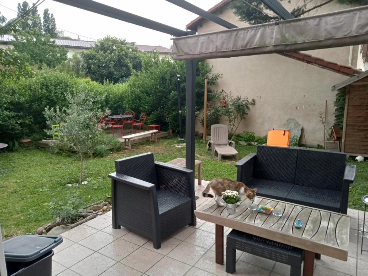 Chambre Souriante Лион Экстерьер фото